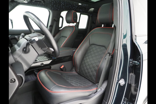 Land Rover Defender 110 2.0 P400e 110 X-Dynamic Urban | Panoramadak | Sterrenhemel | Meridian | Luchtvering | Trekhaak | 360