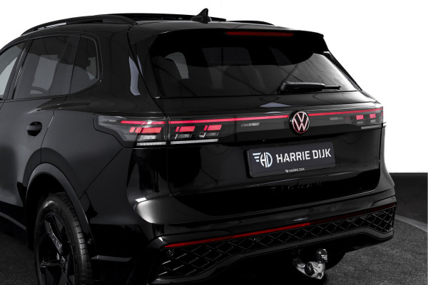Volkswagen Tiguan 1.5 eHybrid 272 PK R-Line Edition Orig. NL | Black Style | Elek. Trekhaak | S/K-panodak | Adapt. Cruise | Stoel-+stuurverw. | App. Connect | Camera+PDC | LM 19" | 6667