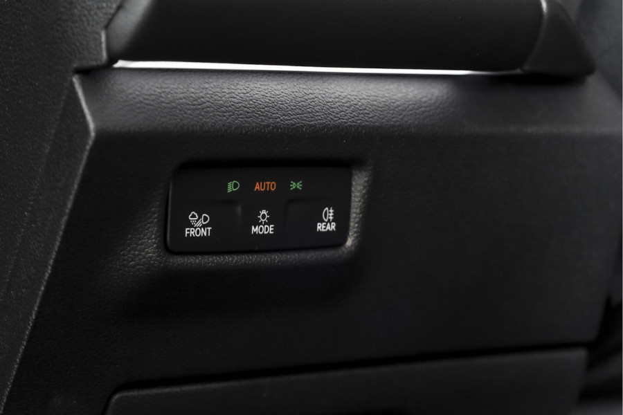 Volkswagen Tiguan 1.5 eHybrid 272 PK R-Line Edition Orig. NL | Black Style | Elek. Trekhaak | S/K-panodak | Adapt. Cruise | Stoel-+stuurverw. | App. Connect | Camera+PDC | LM 19" | 6667