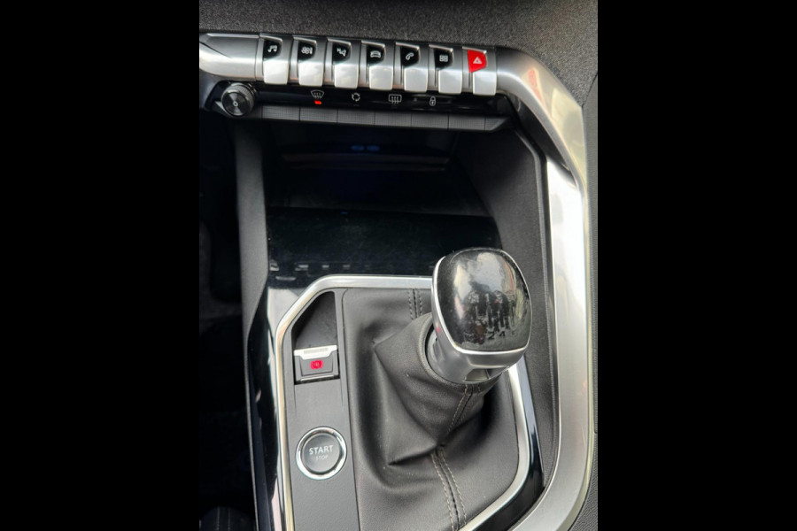 Peugeot 5008 1.2 PureTech Blue Lease Premium 7 Pers. uitvoering I Navigatie / Apple CarPlay I Airco I LED I PDC I Nwe APK 09-2027