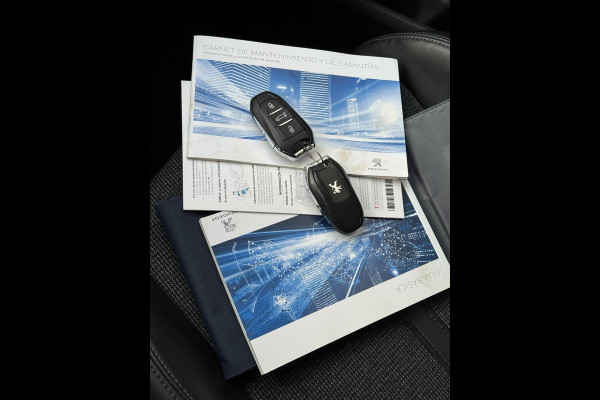 Peugeot 5008 1.2 PureTech Blue Lease Premium 7 Pers. uitvoering I Navigatie / Apple CarPlay I Airco I LED I PDC I Nwe APK 09-2027