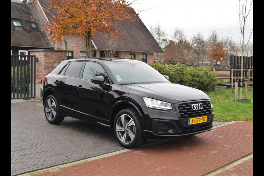 Audi Q2 35 TFSI epic | DSG | Black Optic | Navi | NL-Auto |