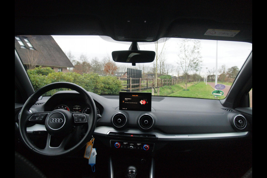 Audi Q2 35 TFSI epic | DSG | Black Optic | Navi | NL-Auto |