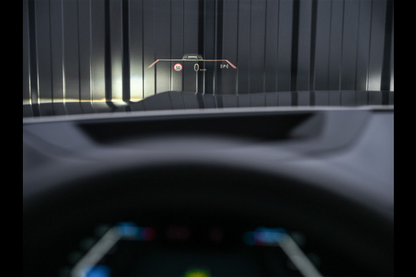 BMW X5 xDRIVE 50e | M-SPORT PRO | SKY LOUNGE | ICONIC GLOW | SHADOW LINE | COMFORT ACCESS | LUCHTVERING | ACTIVE CRUISE | MEMORY SEATS