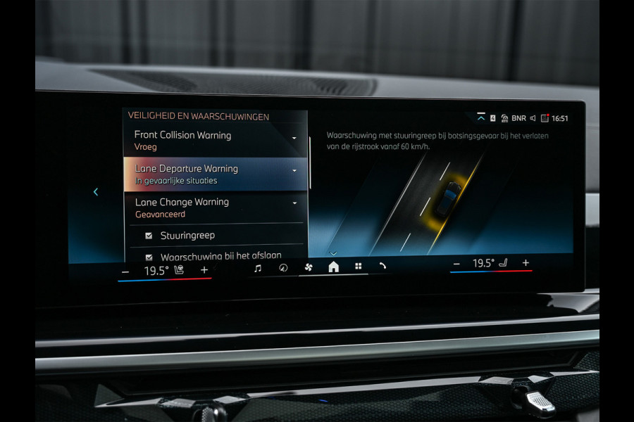 BMW X5 xDRIVE 50e | M-SPORT PRO | SKY LOUNGE | ICONIC GLOW | SHADOW LINE | COMFORT ACCESS | LUCHTVERING | ACTIVE CRUISE | MEMORY SEATS