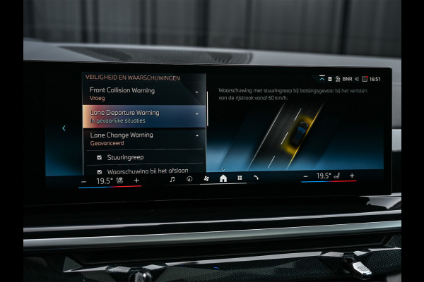 BMW X5 xDRIVE 50e | M-SPORT PRO | SKY LOUNGE | ICONIC GLOW | SHADOW LINE | COMFORT ACCESS | LUCHTVERING | ACTIVE CRUISE | MEMORY SEATS