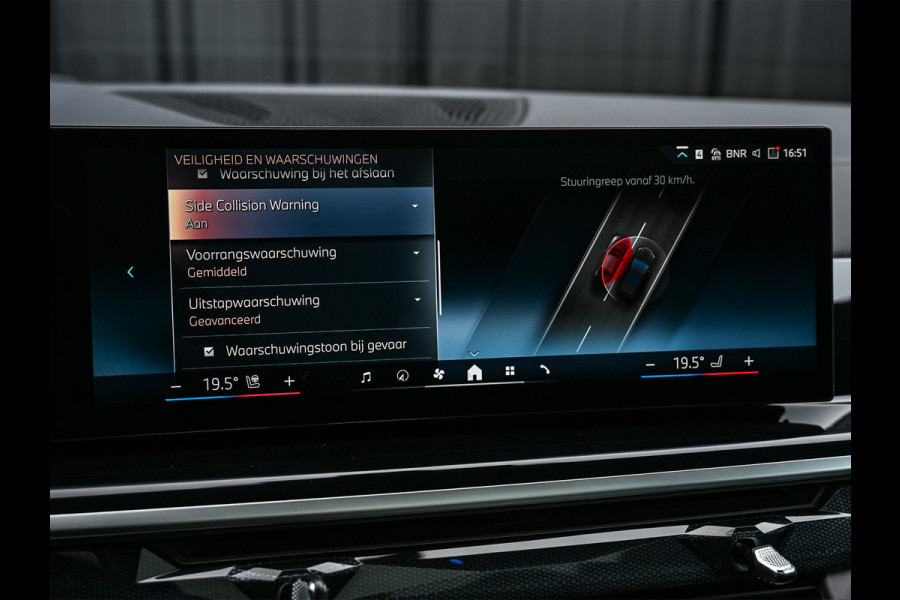 BMW X5 xDRIVE 50e | M-SPORT PRO | SKY LOUNGE | ICONIC GLOW | SHADOW LINE | COMFORT ACCESS | LUCHTVERING | ACTIVE CRUISE | MEMORY SEATS