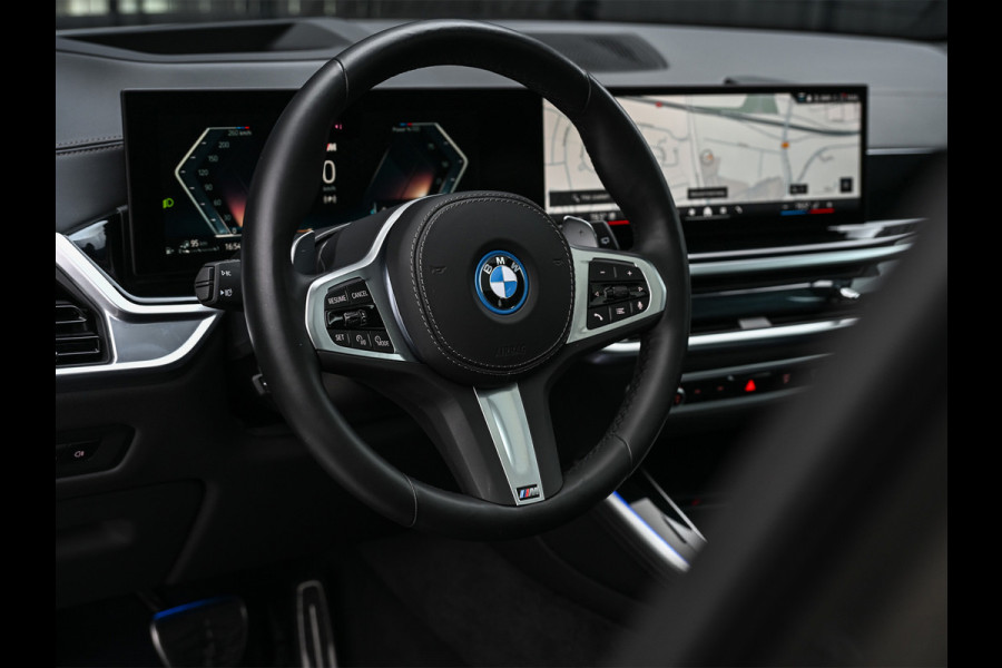 BMW X5 xDRIVE 50e | M-SPORT PRO | SKY LOUNGE | ICONIC GLOW | SHADOW LINE | COMFORT ACCESS | LUCHTVERING | ACTIVE CRUISE | MEMORY SEATS