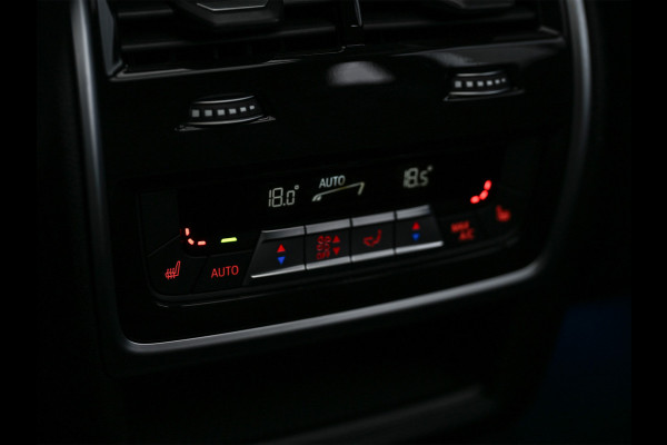 BMW X5 xDRIVE 50e | M-SPORT PRO | SKY LOUNGE | ICONIC GLOW | SHADOW LINE | COMFORT ACCESS | LUCHTVERING | ACTIVE CRUISE | MEMORY SEATS