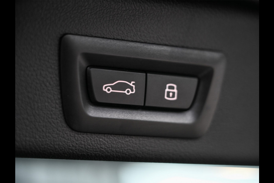 BMW X5 xDRIVE 50e | M-SPORT PRO | SKY LOUNGE | ICONIC GLOW | SHADOW LINE | COMFORT ACCESS | LUCHTVERING | ACTIVE CRUISE | MEMORY SEATS