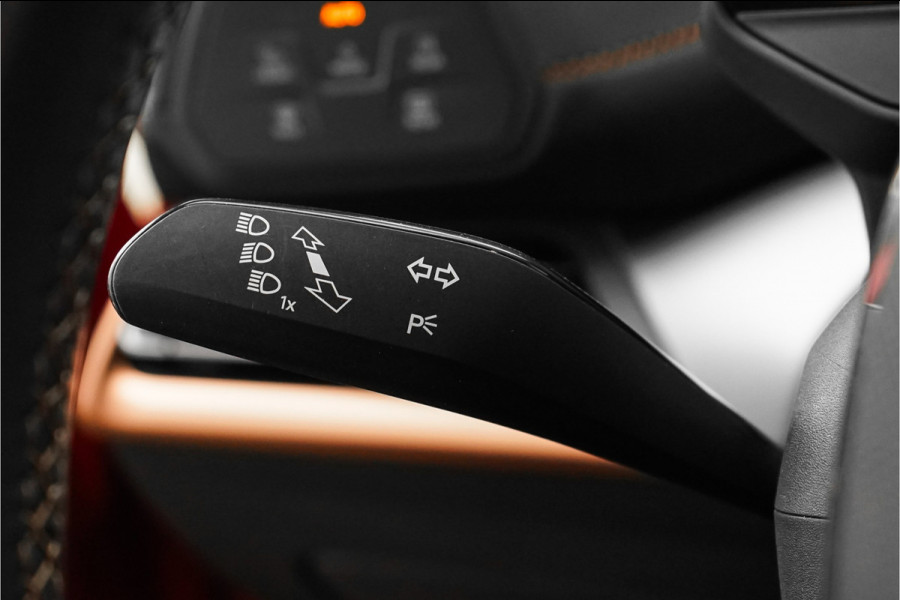 CUPRA Born Essential 62 kWh CarPlay Camera ACC