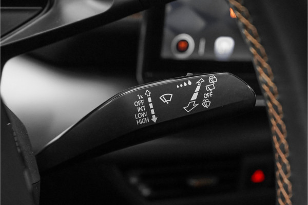 CUPRA Born Essential 62 kWh CarPlay Camera ACC