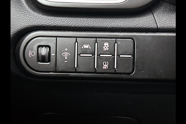 Kia Ceed Sportswagon 1.5 T-GDi DynamicLine (NAVIGATIE, CARPLAY, CAMERA, AFNEEMBARE TREKHAAK, PARKEERSENSOREN, GOED ONDERHOUDEN)