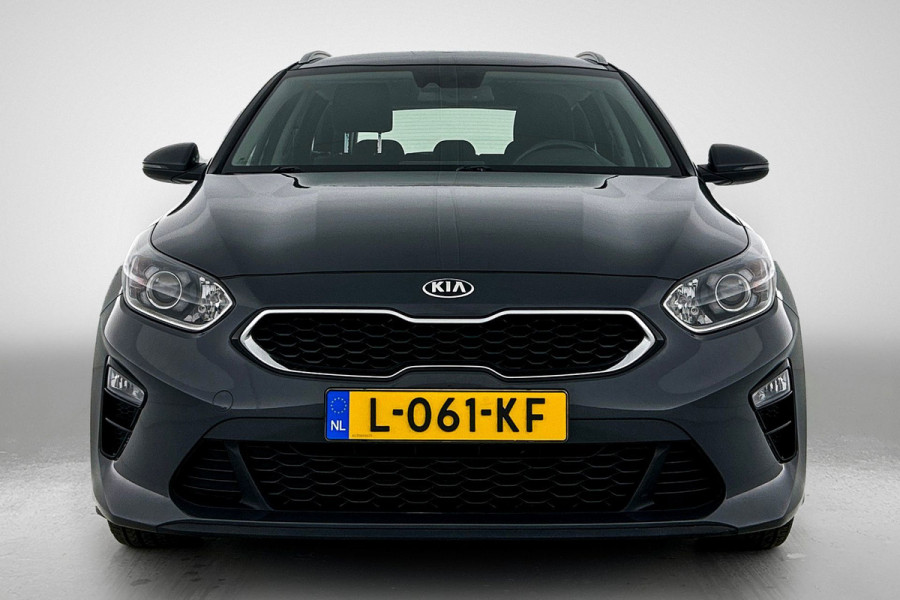 Kia Ceed Sportswagon 1.5 T-GDi DynamicLine (NAVIGATIE, CARPLAY, CAMERA, AFNEEMBARE TREKHAAK, PARKEERSENSOREN, GOED ONDERHOUDEN)