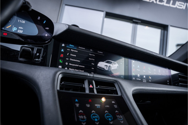 Porsche Taycan Cross Turismo 4 93 kWh - 1e eig | Origineel NL | Sport Chrono + | Panorama | Memory