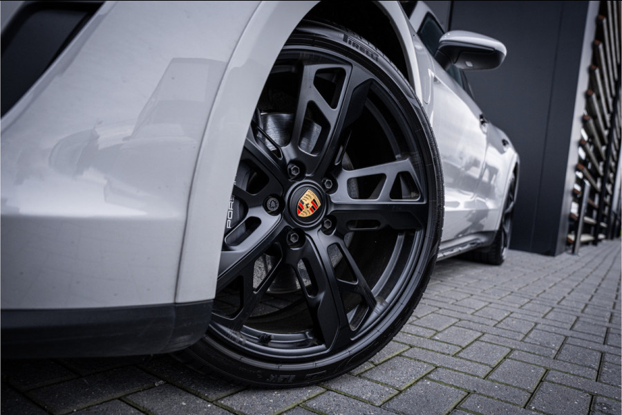 Porsche Taycan Cross Turismo 4 93 kWh - 1e eig | Origineel NL | Sport Chrono + | Panorama | Memory