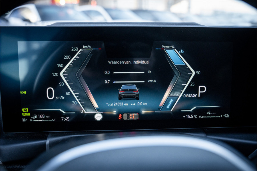 BMW 3 Serie Touring 330e xDrive - M Sport/ performance | Panorama | H&K | Memory | 360 Camera | HUD