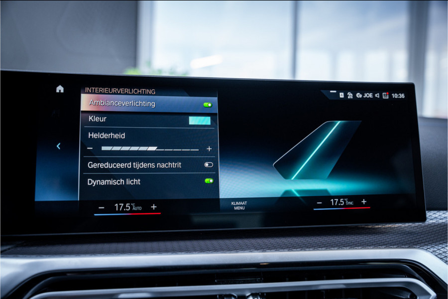 BMW 3 Serie Touring 330e xDrive - M Sport/ performance | Panorama | H&K | Memory | 360 Camera | HUD