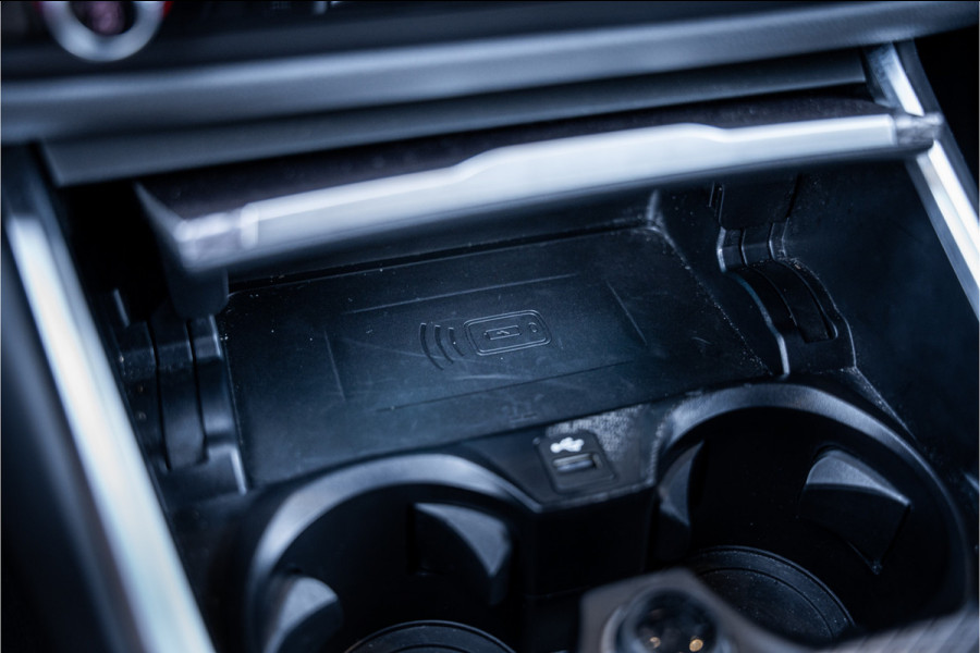 BMW 3 Serie Touring 330e xDrive - M Sport/ performance | Panorama | H&K | Memory | 360 Camera | HUD