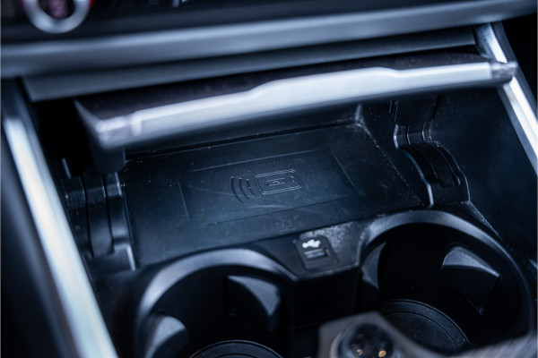 BMW 3 Serie Touring 330e xDrive - M Sport/ performance | Panorama | H&K | Memory | 360 Camera | HUD