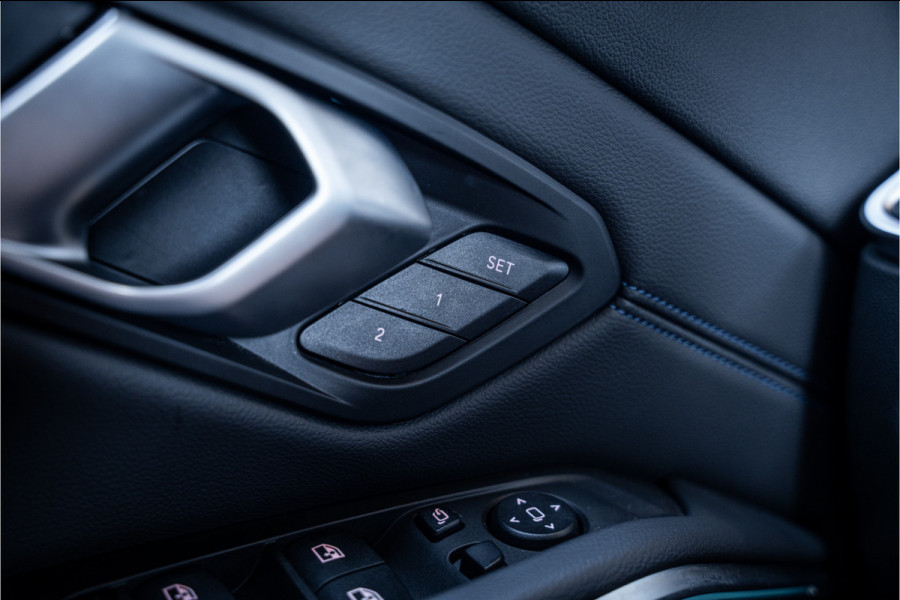 BMW 3 Serie Touring 330e xDrive - M Sport/ performance | Panorama | H&K | Memory | 360 Camera | HUD