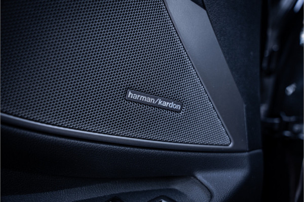 BMW 3 Serie Touring 330e xDrive - M Sport/ performance | Panorama | H&K | Memory | 360 Camera | HUD