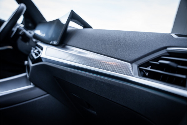 BMW 3 Serie Touring 330e xDrive - M Sport/ performance | Panorama | H&K | Memory | 360 Camera | HUD