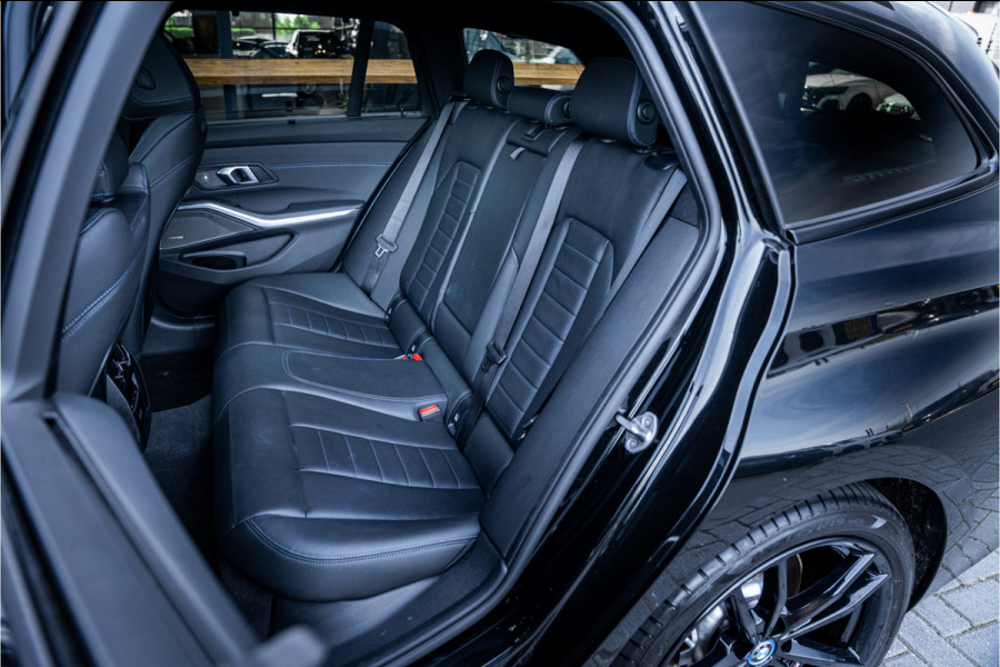 BMW 3 Serie Touring 330e xDrive - M Sport/ performance | Panorama | H&K | Memory | 360 Camera | HUD