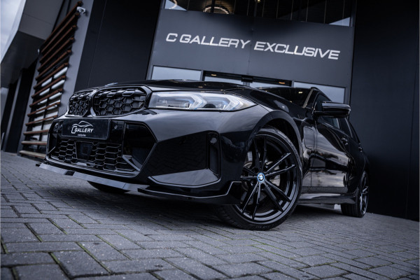 BMW 3 Serie Touring 330e xDrive - M Sport/ performance | Panorama | H&K | Memory | 360 Camera | HUD