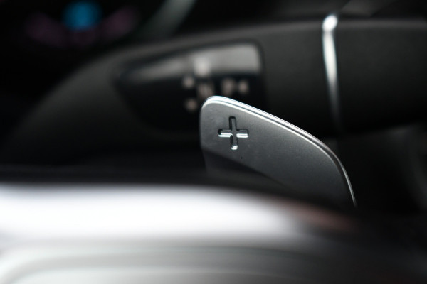 Mercedes-Benz GLC 200 4matic AMG line Trekhaak Night 20inch