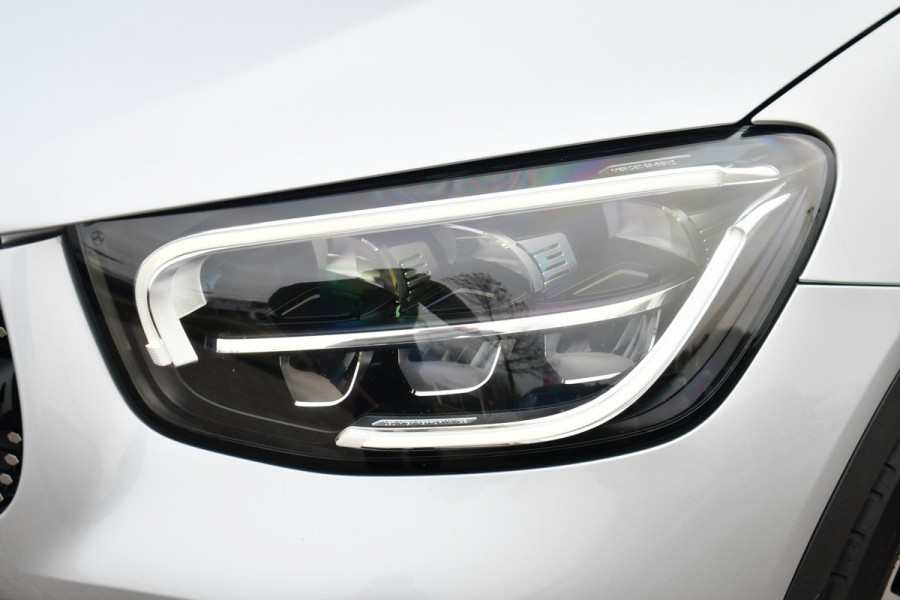 Mercedes-Benz GLC 200 4matic AMG line Trekhaak Night 20inch