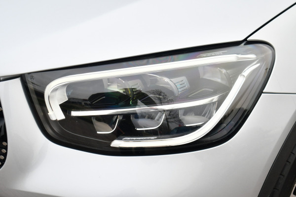 Mercedes-Benz GLC 200 4matic AMG line Trekhaak Night 20inch
