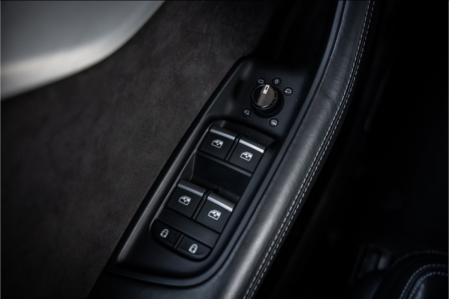 Audi Q8 60 TFSI e quattro Competition - Panorama | RS Seats | Luchtvering | Elek. Trekhaak | 360 Camera