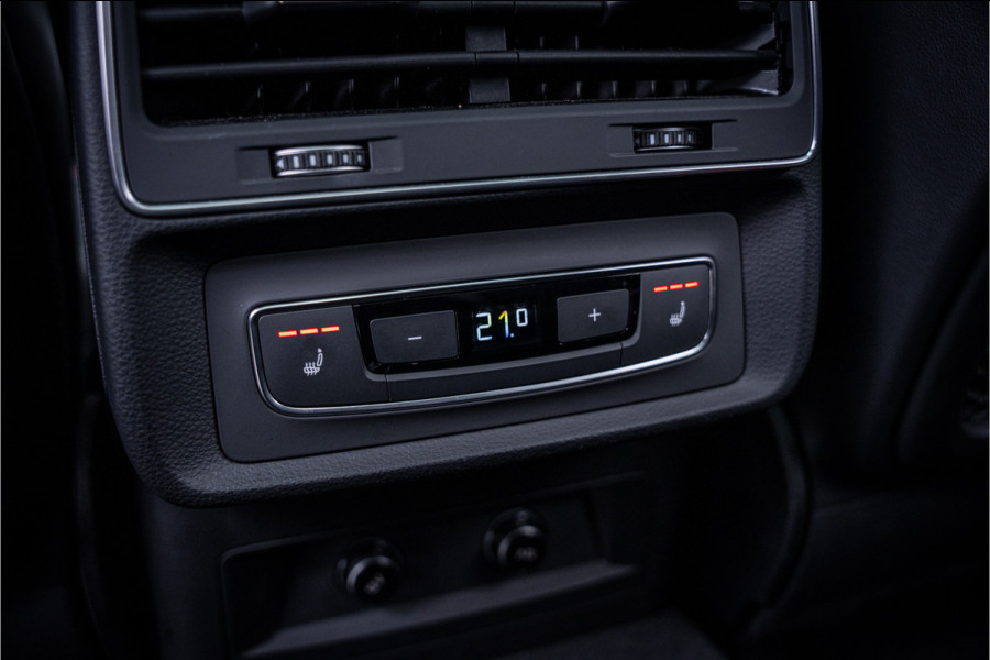 Audi Q8 60 TFSI e quattro Competition - Panorama | RS Seats | Luchtvering | Elek. Trekhaak | 360 Camera