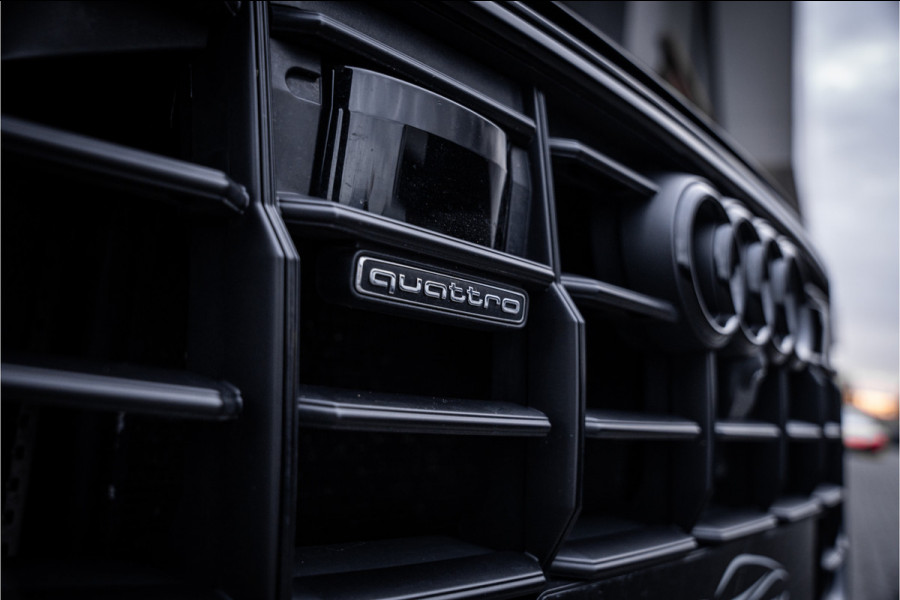 Audi Q8 60 TFSI e quattro Competition - Panorama | RS Seats | Luchtvering | Elek. Trekhaak | 360 Camera