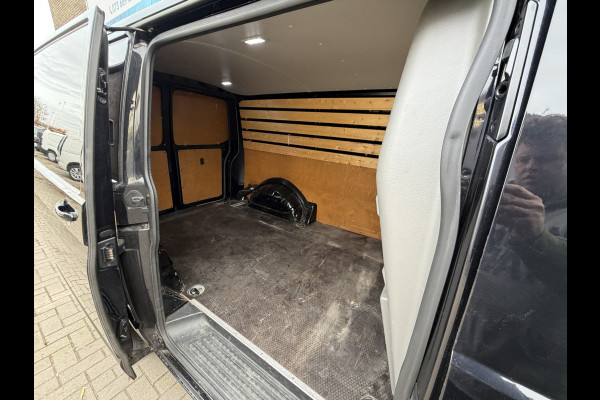 Volkswagen Transporter 2.0 TDI 150PK Euro 6 L1H1 28 CarPlay/cruise control/navigatie systeem
