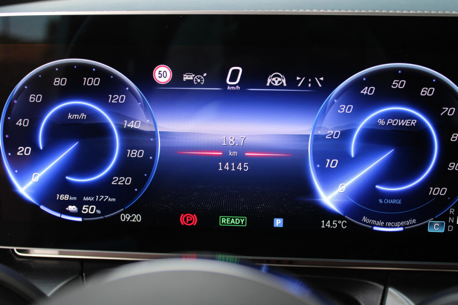 Mercedes-Benz Eqv 300 L2 / AMG / New Model / bj2025 / 7-Persoons / Panorama / Led / Electr Stoelen / Vol Opties / NIEUW!!