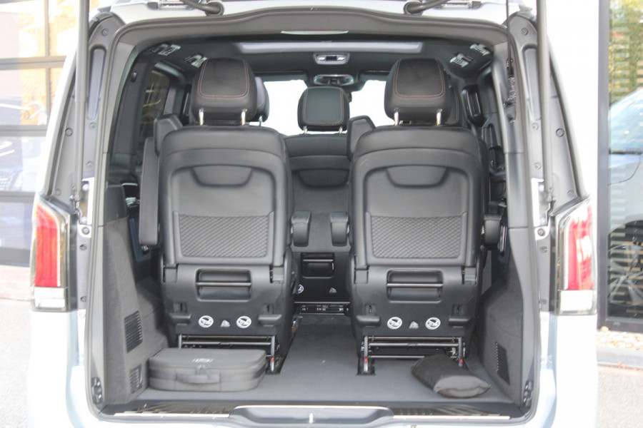 Mercedes-Benz Eqv 300 L2 / AMG / New Model / bj2025 / 7-Persoons / Panorama / Led / Electr Stoelen / Vol Opties / NIEUW!!
