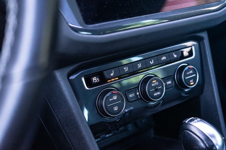 Volkswagen Tiguan 2.0 TSI 4Motion R-Line Pano / Camera / Trekhaak