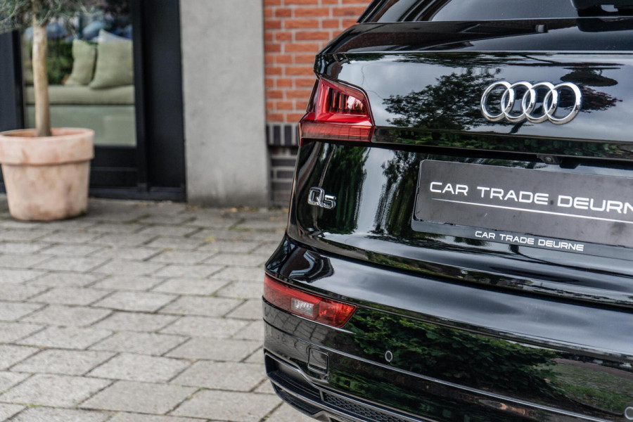 Audi Q5 2.0 TFSI Quattro S-Line Pano / Camera / Virtual