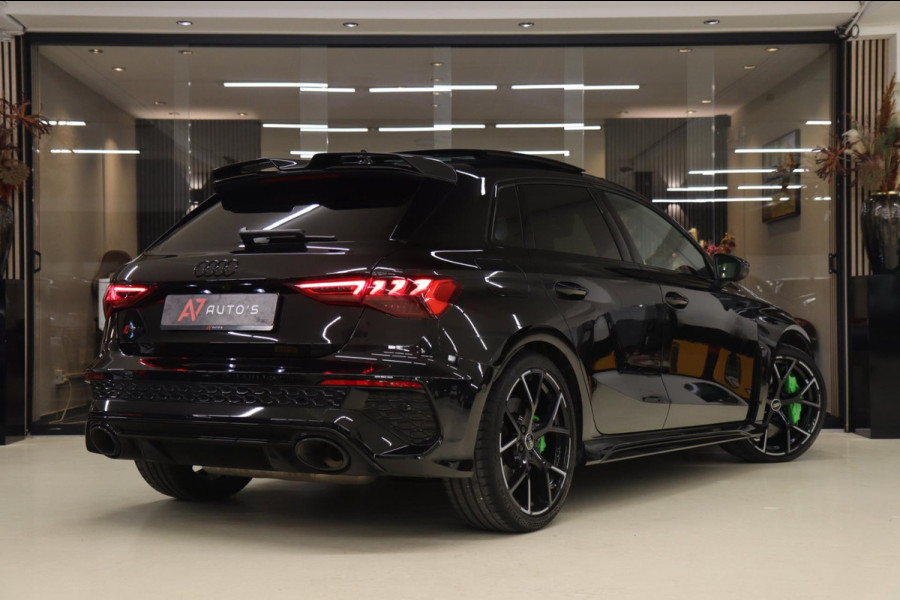 Audi RS 3 SPORTBACK 2.5 TFSI quattro HULK PANO/KERAMISCH/B&O/HUD/CARBONSPOILER/VOL