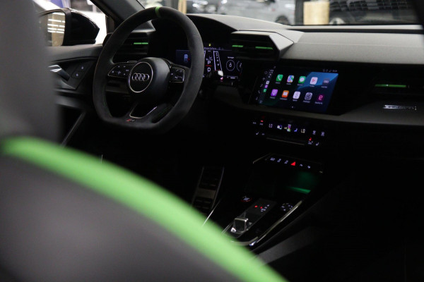 Audi RS 3 SPORTBACK 2.5 TFSI quattro HULK PANO/KERAMISCH/B&O/HUD/CARBONSPOILER/VOL