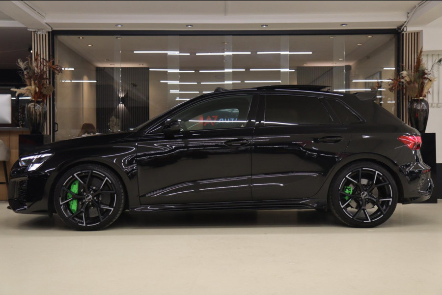 Audi RS 3 SPORTBACK 2.5 TFSI quattro HULK PANO/KERAMISCH/B&O/HUD/CARBONSPOILER/VOL