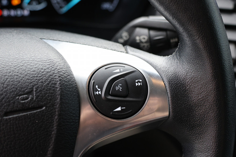 Ford Transit Connect 1.0 Ecoboost L2 | Marge | BTW / BPM Vrij | 3-Zitter | CarPlay | Camera | Navigatie | DAB | Trekhaak | Cruise control | Elek. ramen | Nieuwe APK | Dealer onderhouden