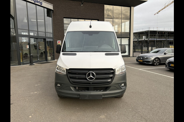 Mercedes-Benz Sprinter 317 CDI L2 H2 MBUX / 360 Camera / Navigatie / Parkeersensoren / Cruise control / Airco / 270 Graden achterdeuren