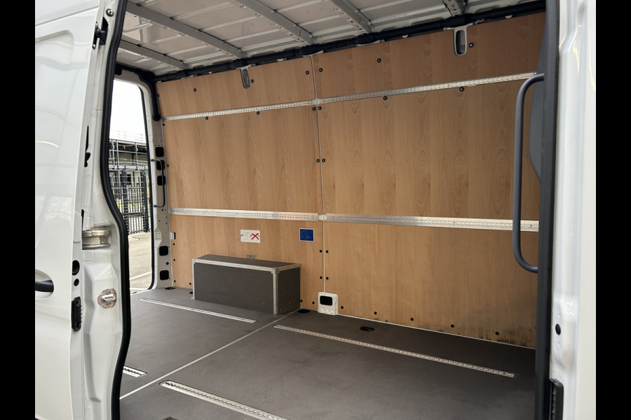 Mercedes-Benz Sprinter 317 CDI L2 H2 MBUX / 360 Camera / Navigatie / Parkeersensoren / Cruise control / Airco / 270 Graden achterdeuren