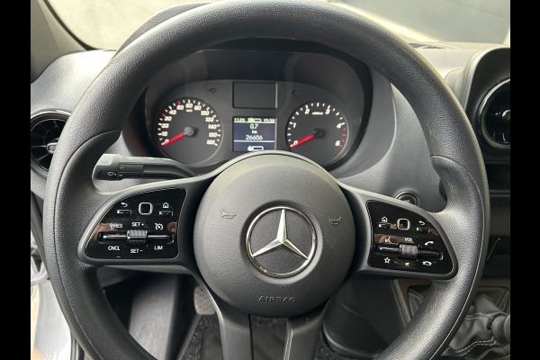 Mercedes-Benz Sprinter 317 CDI L2 H2 MBUX / 360 Camera / Navigatie / Parkeersensoren / Cruise control / Airco / 270 Graden achterdeuren