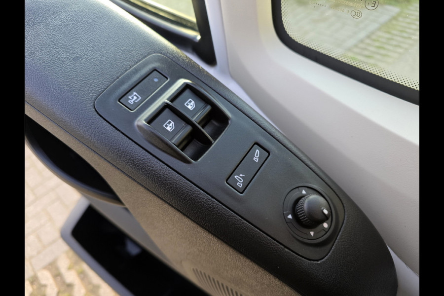 Opel Movano 2.2D 140 L2H2 Edition - 140 Pk - Euro 6 - ParkeerCamera - Navi - Climate Control