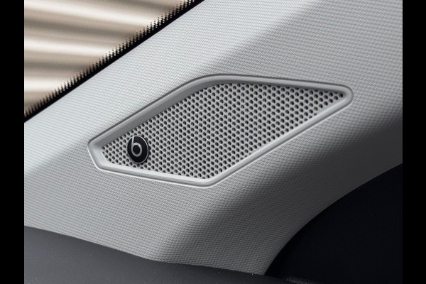 Volkswagen Polo 1.0 TSI Pano/IQ.Light/Keyless/Camera/Beats