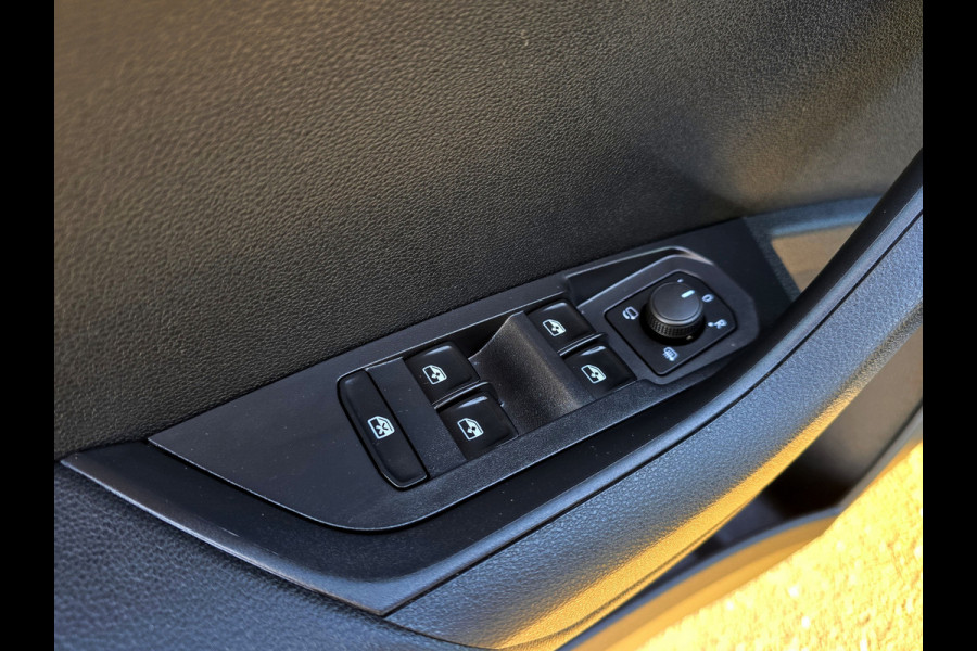 Škoda Karoq 1.5 TSI ACT Sportline Business - 150 Pk - Euro 6 - DSG